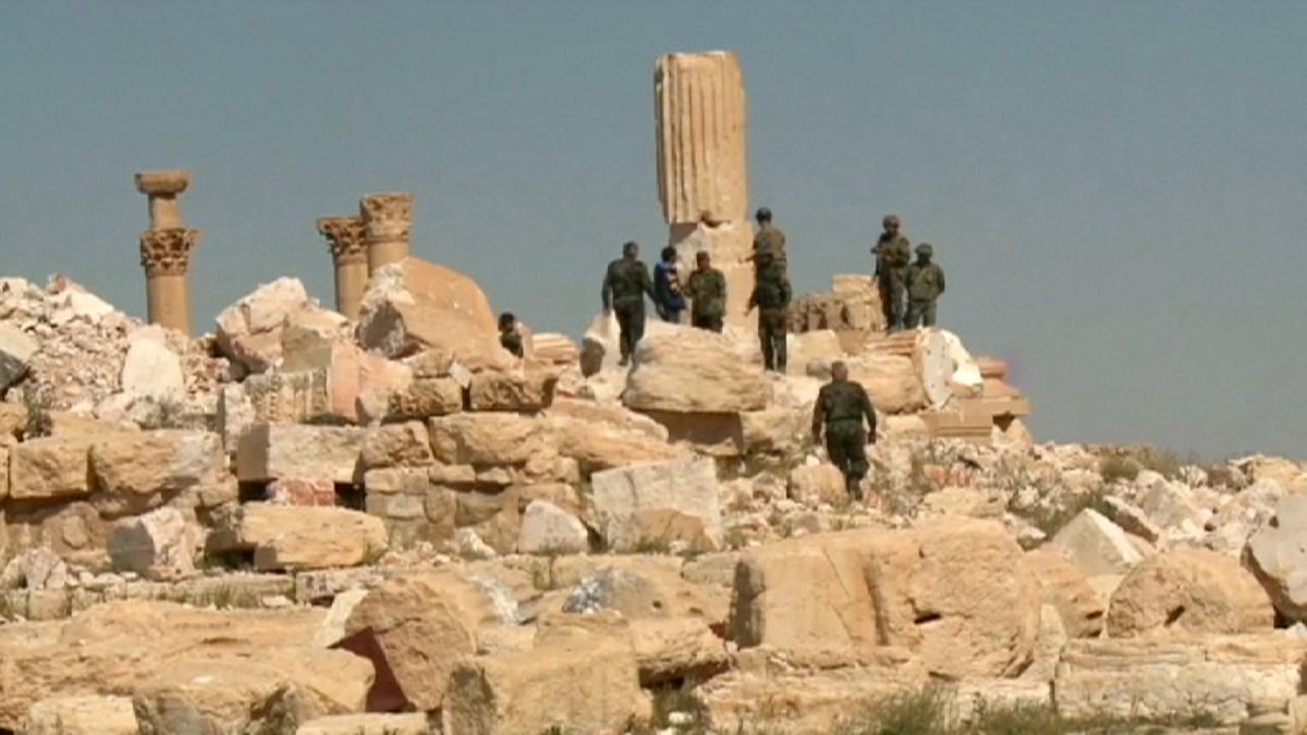 Verstärkter Druck auf die IS-Miliz: Massengrab in Palmyra gefunden