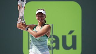 Azarenka demolishes Kuznetsova for third Miami Open title