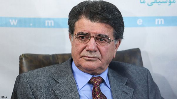 تلاش وزارت ارشاد برای برداشتن موانع فعالیت شجریان تلاش وزارت ارشاد برای برداشتن موانع فعالیت شجریان