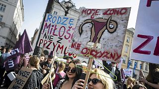 Polish pro-choice protesters rally against abortion ban