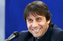 Conte a Chelsea-nél folytatja