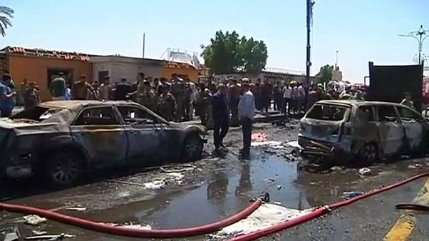 Vague d'attentats suicides en Irak Vague d'attentats suicides en Irak