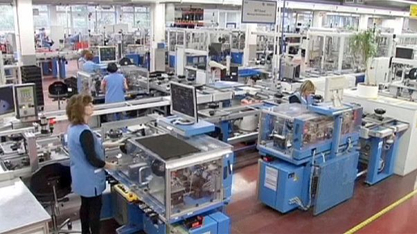 Die Industrie in der Euro-Zone kommt leicht in Schwung - trotz Schwächen in Deutschland und Frankreich Die Industrie in der Euro-Zone kommt leicht in Schwung - trotz Schwächen in Deutschland und Frankreich