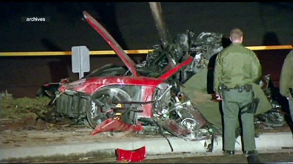 Juez rechaza que Porsche fuera responsable del accidente mortal del actor Paul Walker Juez rechaza que Porsche fuera responsable del accidente mortal del actor Paul Walker