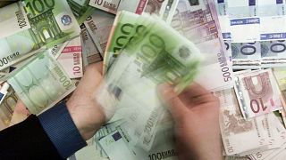 امتیازات مازاد بر دستمزد نمایندگی در پارلمانهای اروپایی
