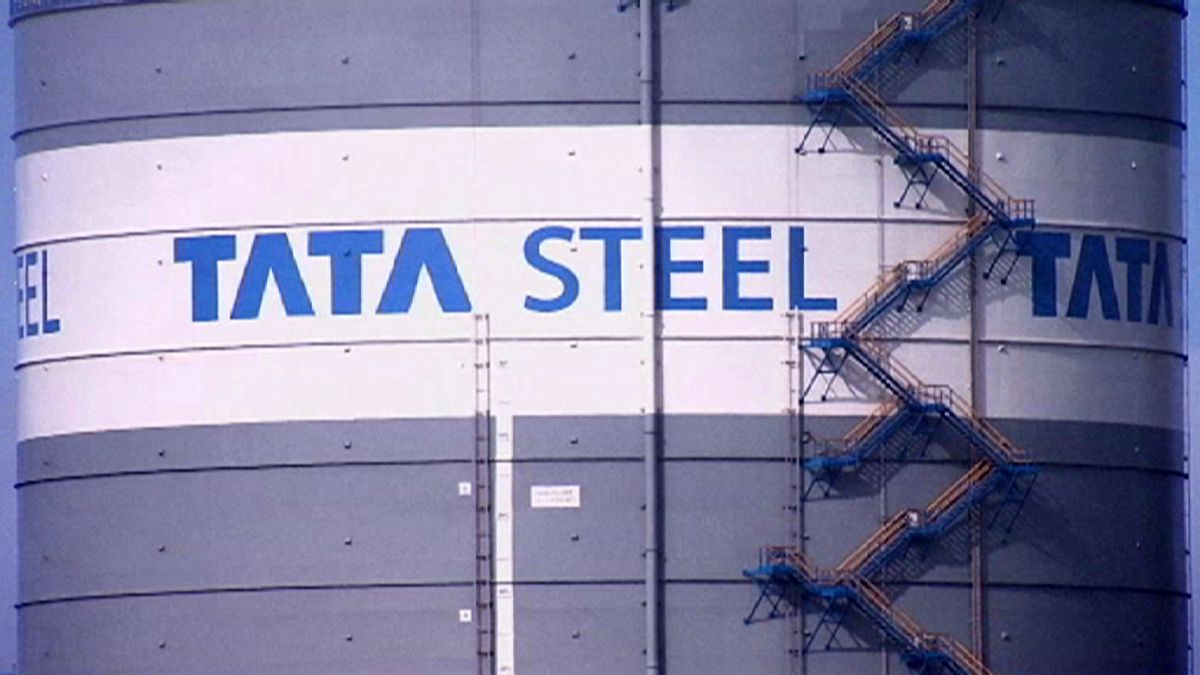 مذاکرات دولت بریتانیا با خریداران کارخانه های تاتا استیل در این کشور
