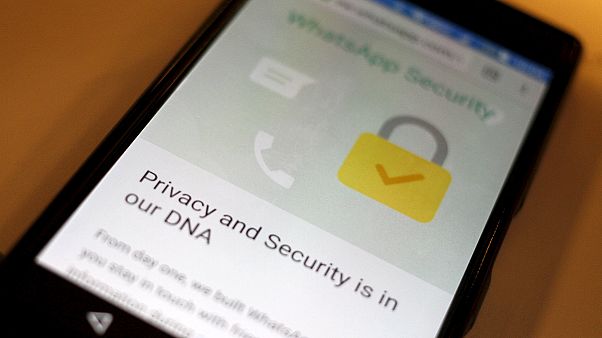 WhatsApp зашифровал переписку WhatsApp зашифровал переписку