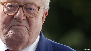 Jean-Marie Le Pen'e 30 bin Euro 'Nazi' cezası