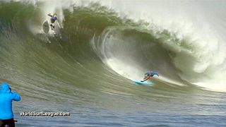 Niccolò Porcella representa al surf europeo en la lucha por el premio a la caída más espectacular del año