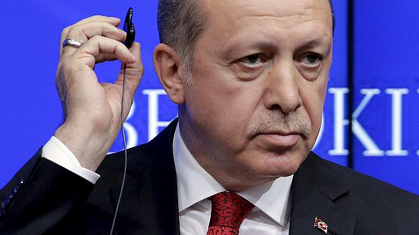 Anti-Erdogan-Schmähgedicht beschäftigt deutsche Richter Anti-Erdogan-Schmähgedicht beschäftigt deutsche Richter