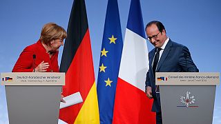 18.ª Cimeira franco-alemã: Merkel e Hollande juntos por Schengen