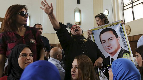تأجيل محاكمة الرئيس المخلوع محمد حسني مبارك إلى الثالث من نوفمبر المقبل تأجيل محاكمة الرئيس المخلوع محمد حسني مبارك إلى الثالث من نوفمبر المقبل