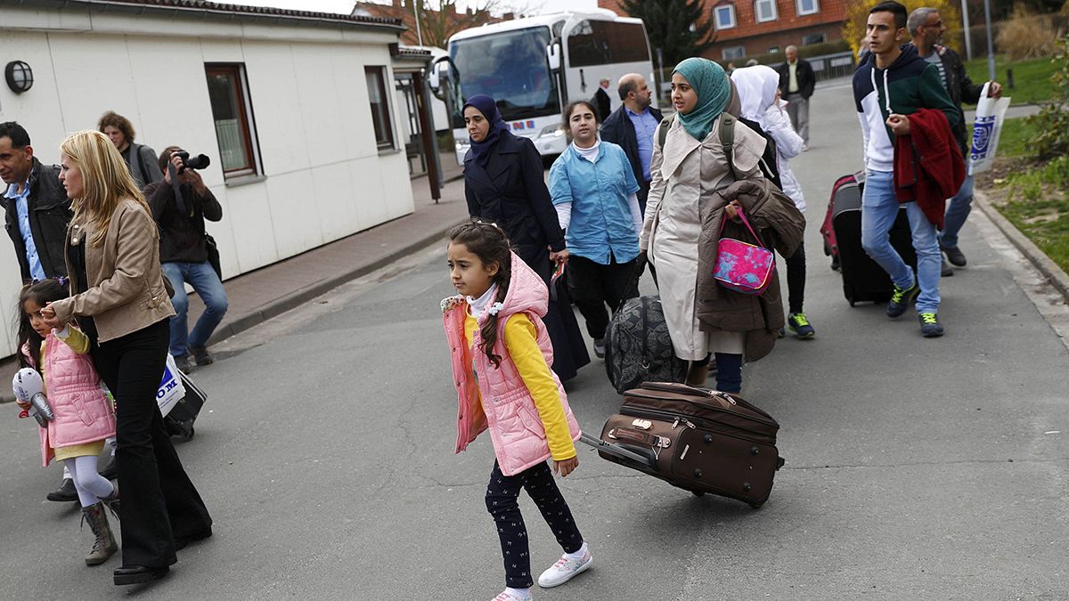 Deutschland: Weniger kommen an, aber mehr Asylanträge