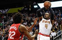 Hawks break Toronto curse