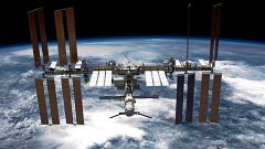 Image: Space Shuttle Endeavour Makes Last Trip To ISS Under Command Of Astr