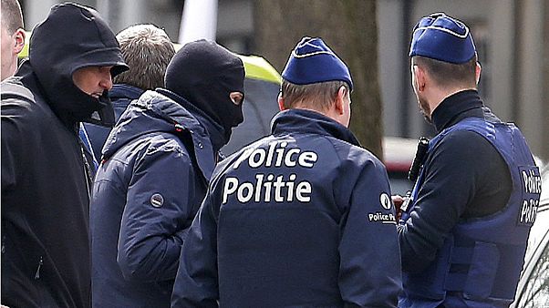 Brüsseler Reaktionen auf Abrini-Festnahme: "Soll er ins Gefängnis, weil er ein Fahrer war?" Brüsseler Reaktionen auf Abrini-Festnahme: "Soll er ins Gefängnis, weil er ein Fahrer war?"