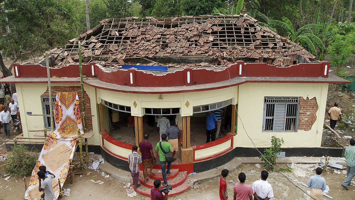 Al menos 105 muertos y 350 heridos en el incendio de un templo en el sur de la India