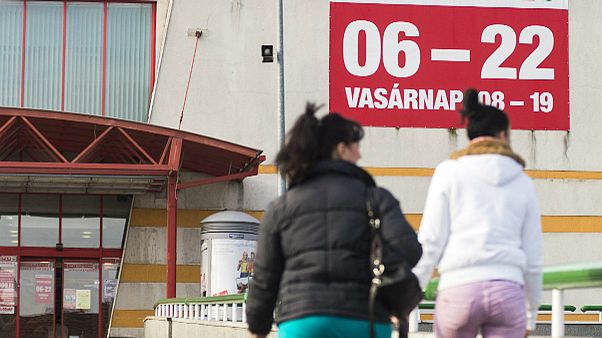 Vasárnapi boltzár: váratlan pálfordulás a kormány részéről Vasárnapi boltzár: váratlan pálfordulás a kormány részéről