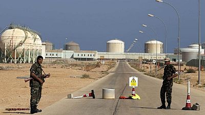 Staff evacuated from Libyan oil fields over security threat