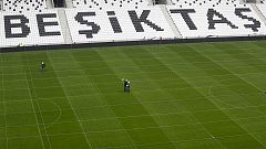 Istanbul - erstes Spiel im neuen Besiktas-Stadion