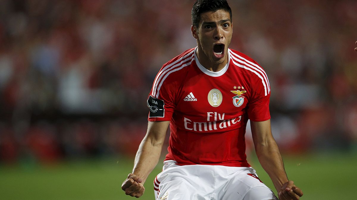 Liga Portuguesa, J29: Benfica e Sporting seguem taco a taco, Porto baixou os braços