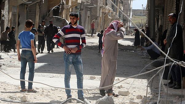 Los combates continúan en Siria en la víspera de sus primeras elecciones desde el inicio de la guerra Los combates continúan en Siria en la víspera de sus primeras elecciones desde el inicio de la guerra