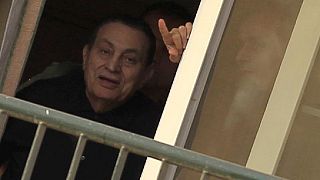 Mubarak opts to repay "stolen" money for his freedom