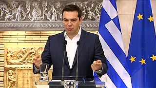 Greece and international lenders suspend bailout review talks as splits remain