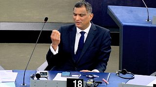 Obszöne Geste im Europaparlament
