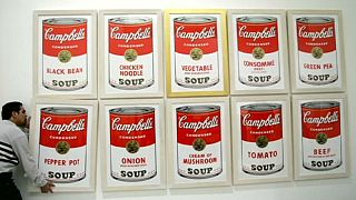 Çalınan Andy Warhol eserlerini görene 25 bin Dolar!