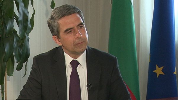 Presidente búlgaro: "Não podemos aceitar que o Kremlin viole as leis internacionais" Presidente búlgaro: "Não podemos aceitar que o Kremlin viole as leis internacionais"