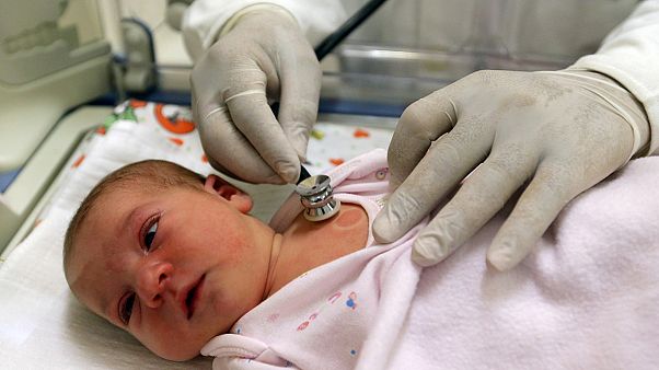 نوزادان دچار ناهنجاری که باعث فروپاشی روانی خانواده میشوند نوزادان دچار ناهنجاری که باعث فروپاشی روانی خانواده میشوند