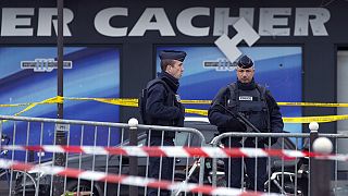 Spagna: arrestato un francese che avrebbe fornito armi per attentato a Parigi