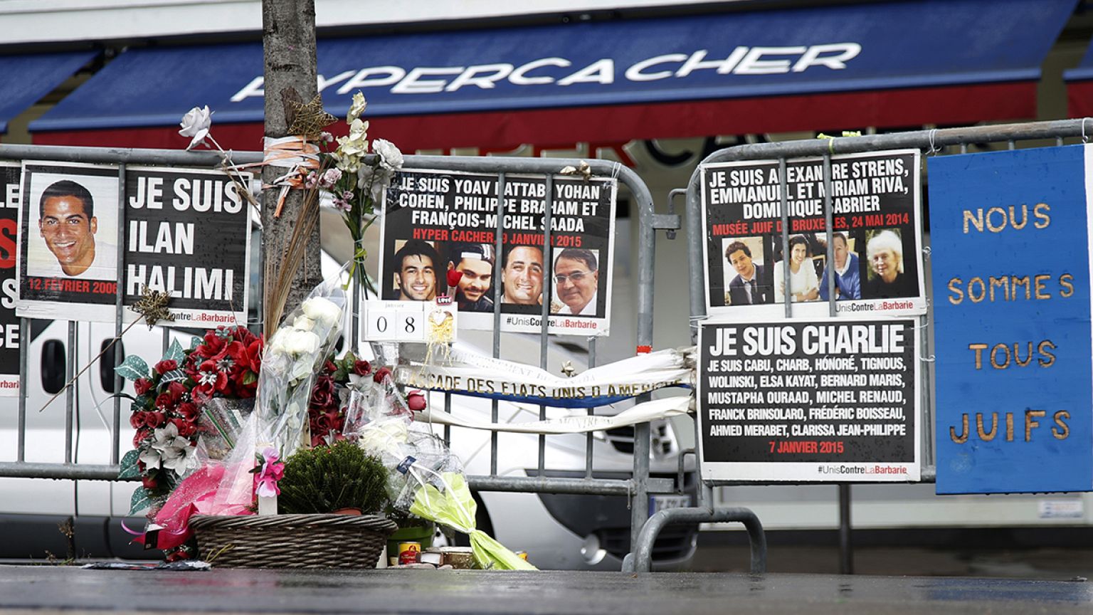 Spanish police arrest suspected Paris supermarket gunman 'arms supplier'