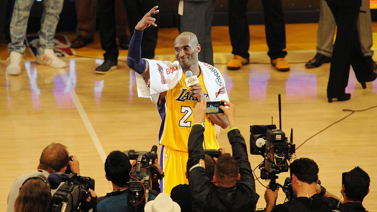 Kobe Bryant despede-se dos LA Lakers com 60 pontos