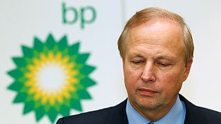 Shareholders burn Bob's bonus at BP AGM