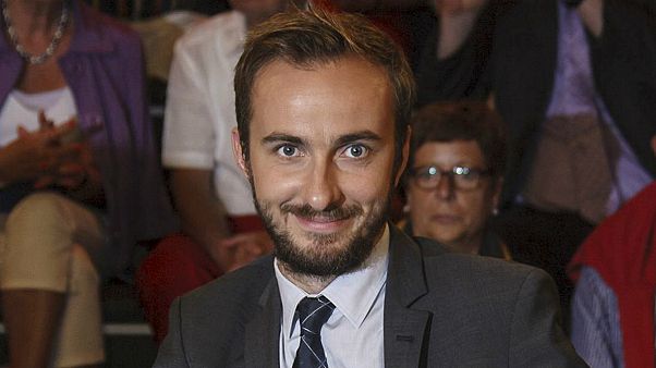 Häme im Internet: Merkel vs Böhmermann Häme im Internet: Merkel vs Böhmermann