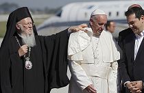 Flüchtlingskrise: Orthodoxe Kirchenoberhäupter und Papst Franziskus besuchen Lesbos