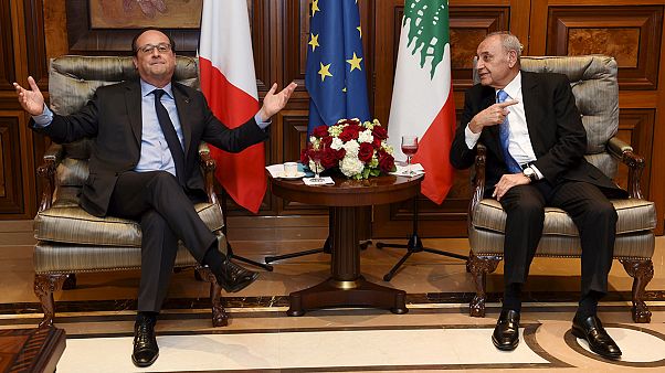 Hollande inicia en Líbano su gira por Oriente Medio Hollande inicia en Líbano su gira por Oriente Medio