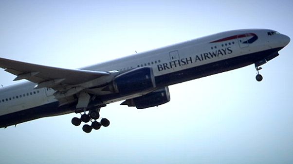 В самолёт British Airways врезался беспилотник В самолёт British Airways врезался беспилотник