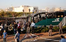 Израиль:  взрыв в пассажирском автобусе.  По  сообщению израильского радио,  жертвами теракта стали 20 человек