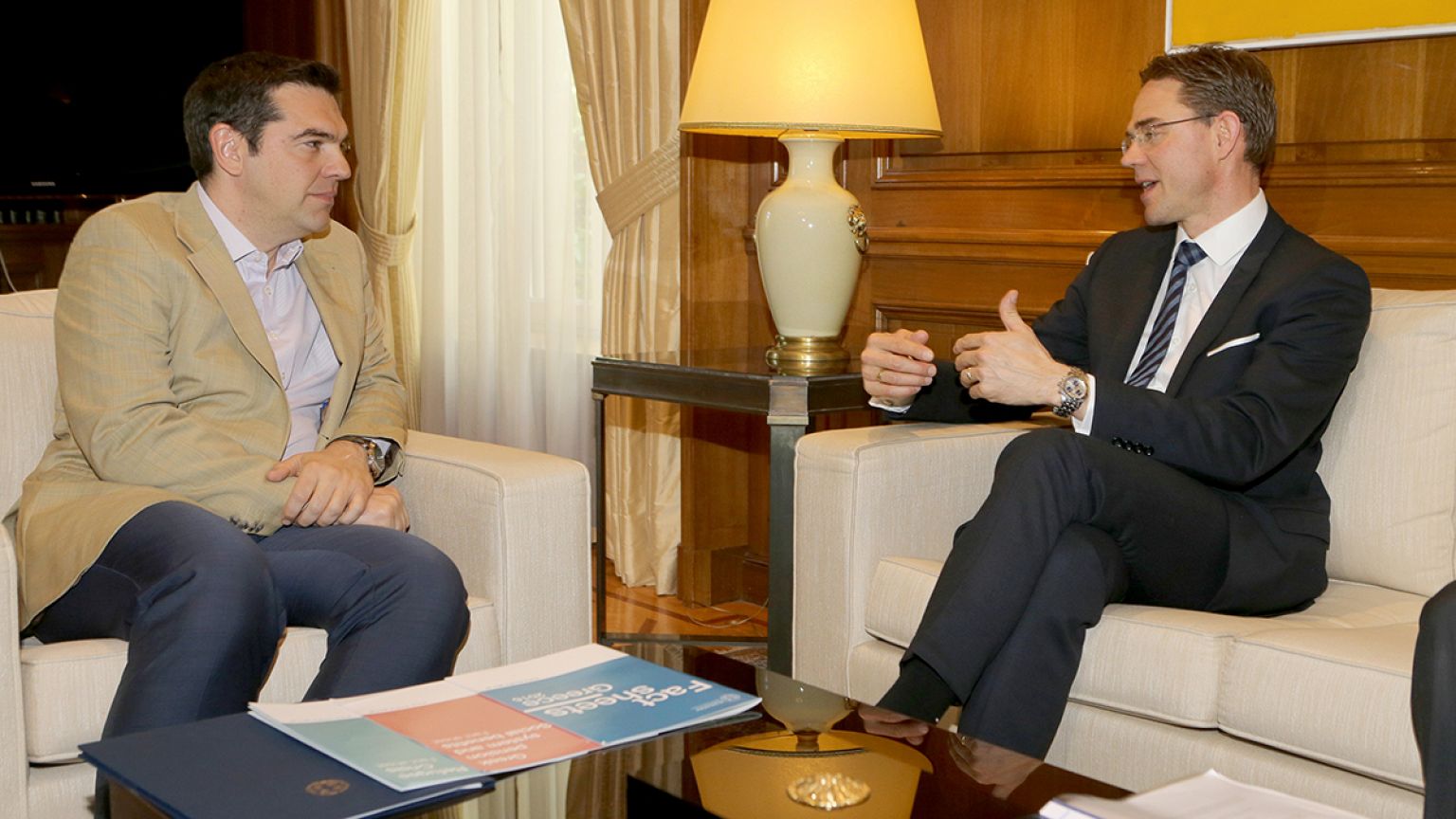 Ο Γίρκι Κατάινεν στην Αθήνα: Η Ελλάδα αξίζει τη σταθερότητα