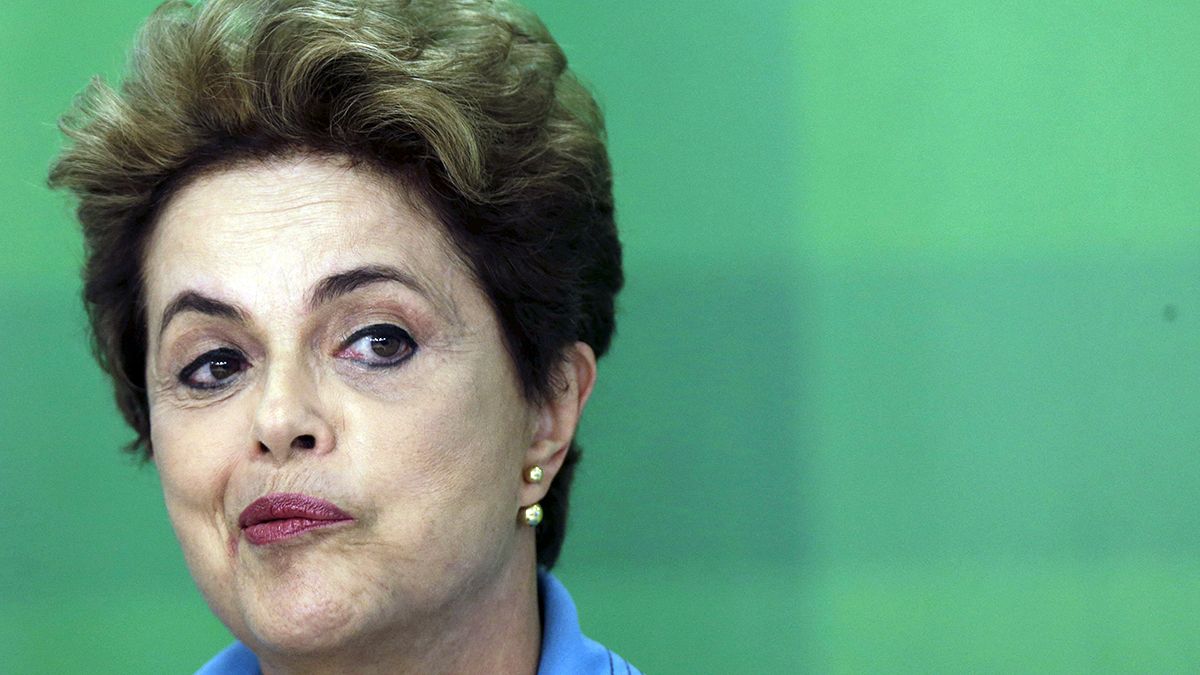 Brasilien: Rousseff erklärt sich für unschuldig und will um Amt kämpfen