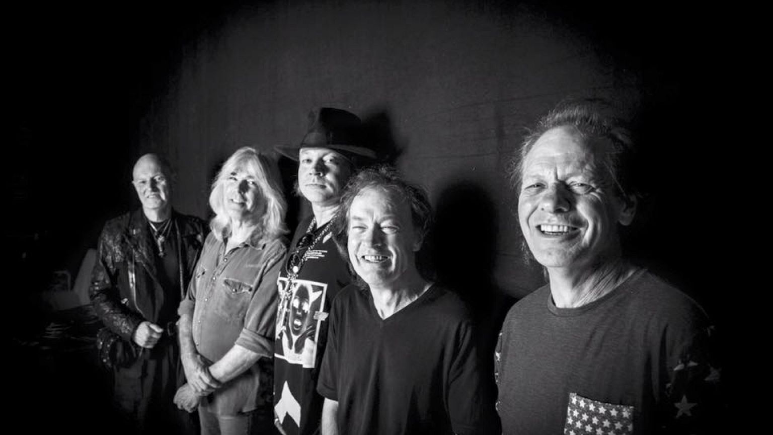 AC/DC em Portugal com Axl Rose: Falta um dia e ainda há bilhetes