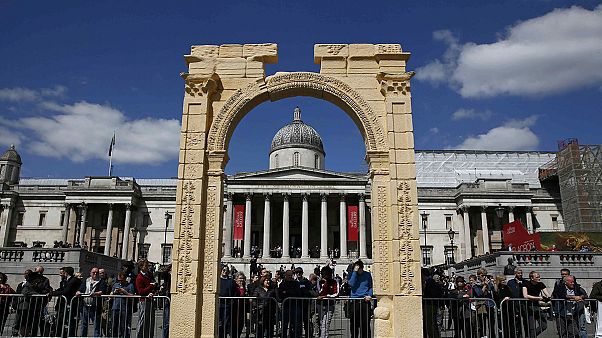 Londonban a palmürai diadalív másolata Londonban a palmürai diadalív másolata