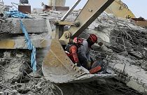 Ekvador depremin yaralarını sarmaya çalışıyor