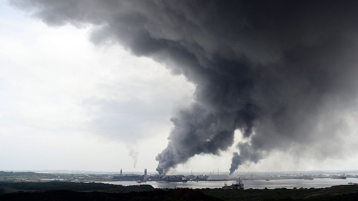 Messico: esplosione in raffineria a Veracruz, allarme nube tossica