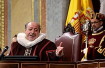 Espanha: Parlamento presta homenagem a Cervantes