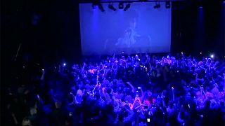USA: Prince fans' tribute