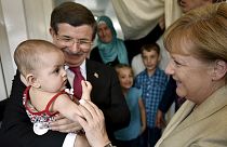 Меркель: зони безпеки заохотять біженців залишатися близько до Сирії